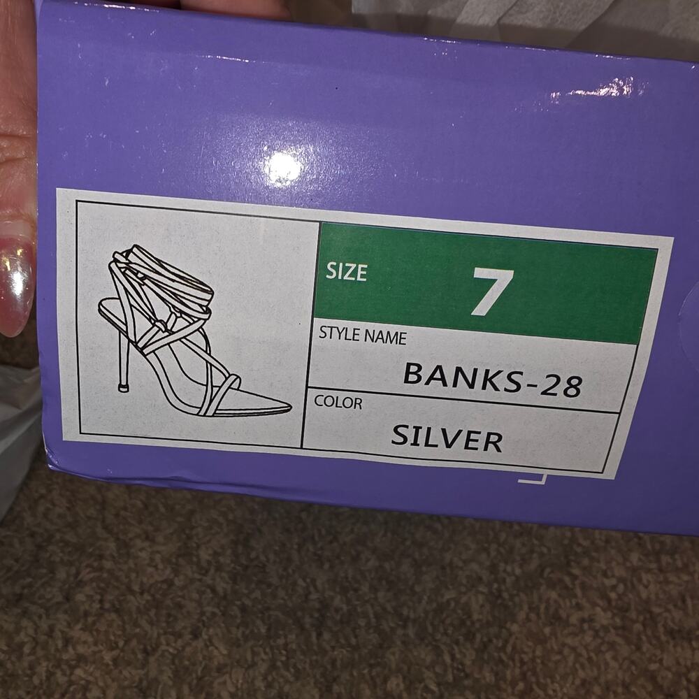 NIB Liliana silver strappy pointed toe, ankle wrap heels sz 7 - Picture 5 of 8